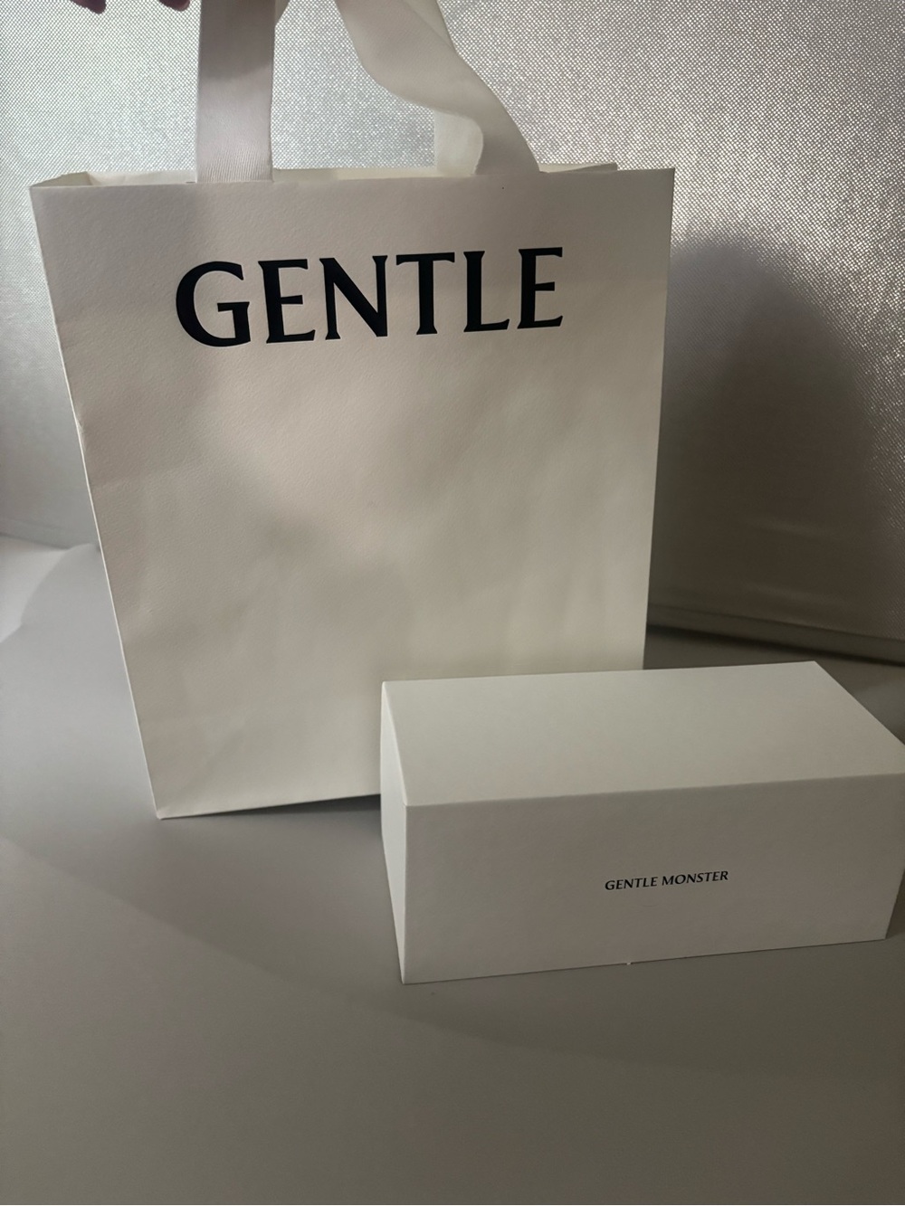 GENTLE MONSTER White Branded Paper Bag and Box Set